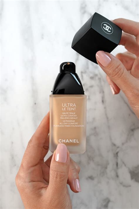 make up chanel le teint ultra|Chanel ultra le teint velvet.